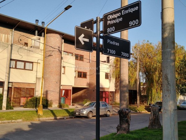 DEPARTAMENTO EN DÚPLEX, EN VENTA - CONDOMINIO PIEDRAS I