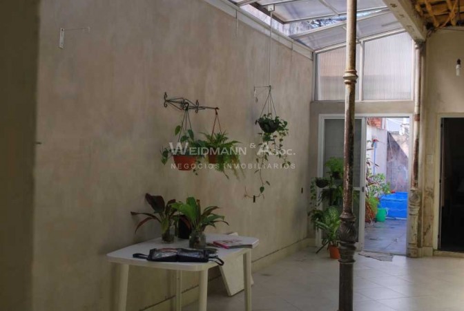 Casa en venta, Barrio Constituyente, posibilidad destino comercial o profesional