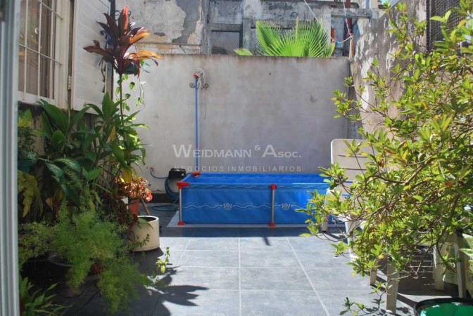 Casa en venta, Barrio Constituyente, posibilidad destino comercial o profesional
