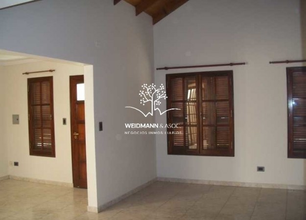 CASA EN ALQUILER, SANTO TOME RESIDENCIAL