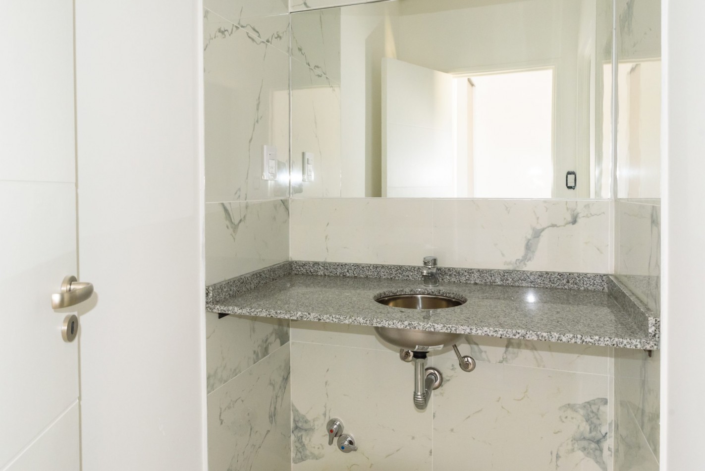 Dto en venta de dos dormitorios a estrenar, Edificio Tamesis, Sur 9, Ciudad de Santa Fe