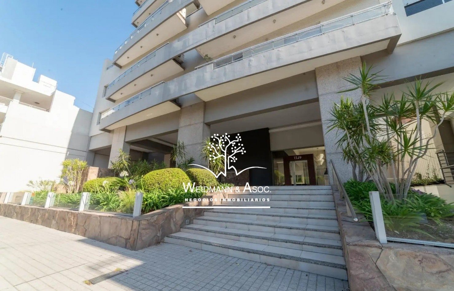 EDIFICIO TERRAZAS DE BOULEVARD. Importante departamento dos dormitorios, ciudad de Santa Fe