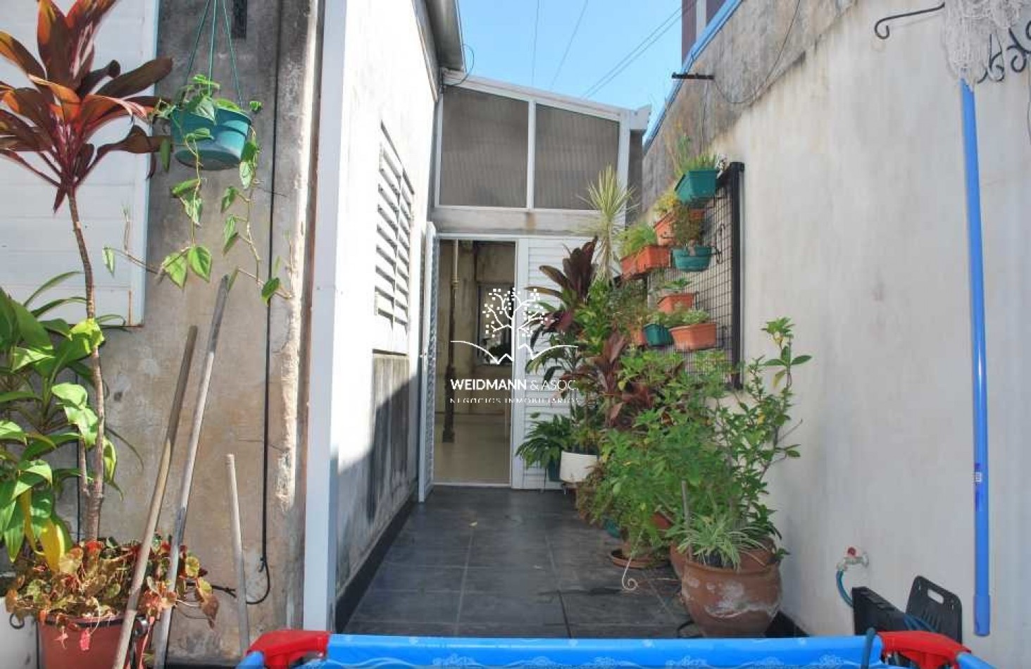 Casa en venta, Barrio Constituyente, posibilidad destino comercial o profesional