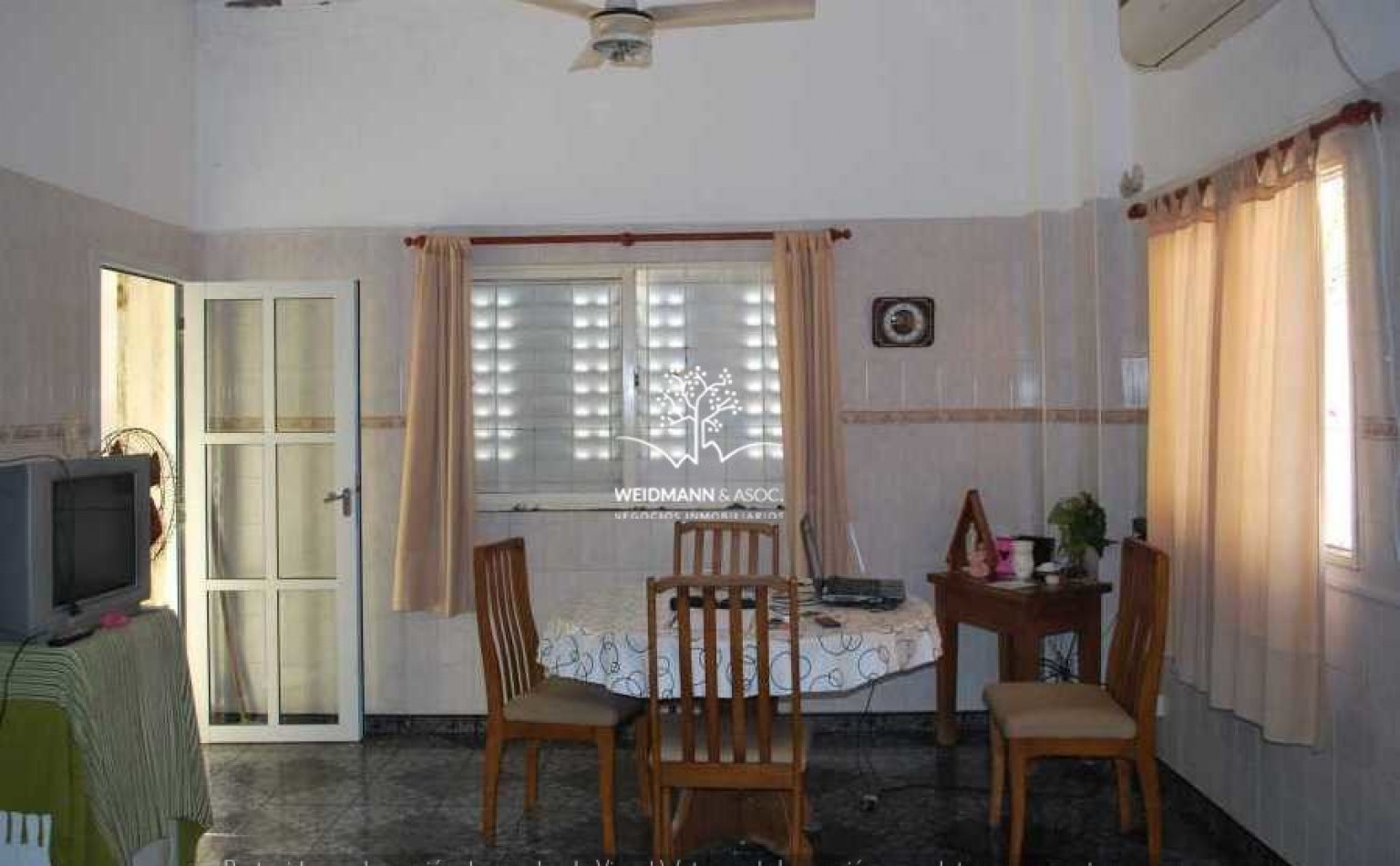 Casa en venta, Barrio Constituyente, posibilidad destino comercial o profesional