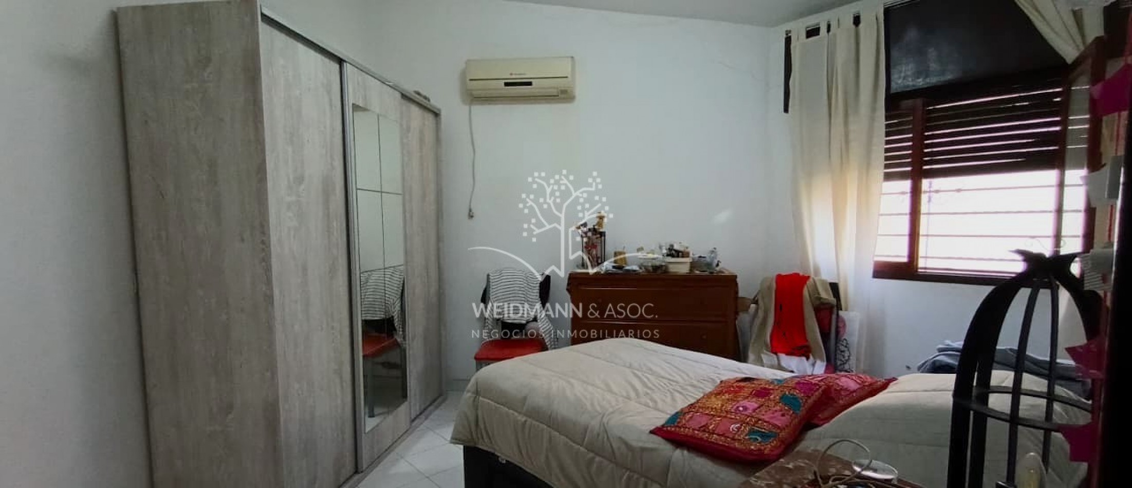 Casa en venta, barrio Sargento Cabral, Santa Fe