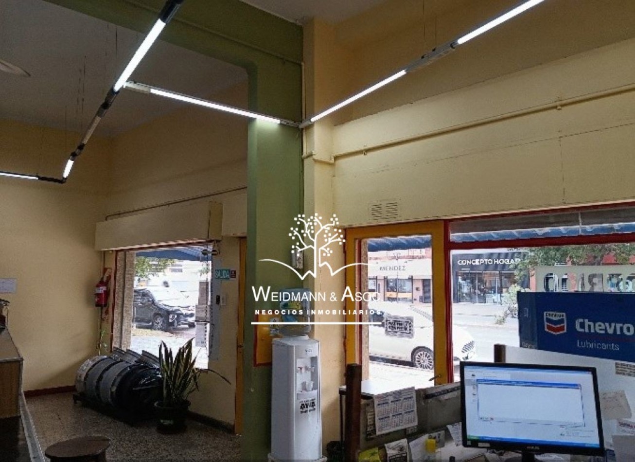 Excelente propiedad con gran frente sobre Av. Facundo Zuviria al 5400, Ciudad de Santa Fe