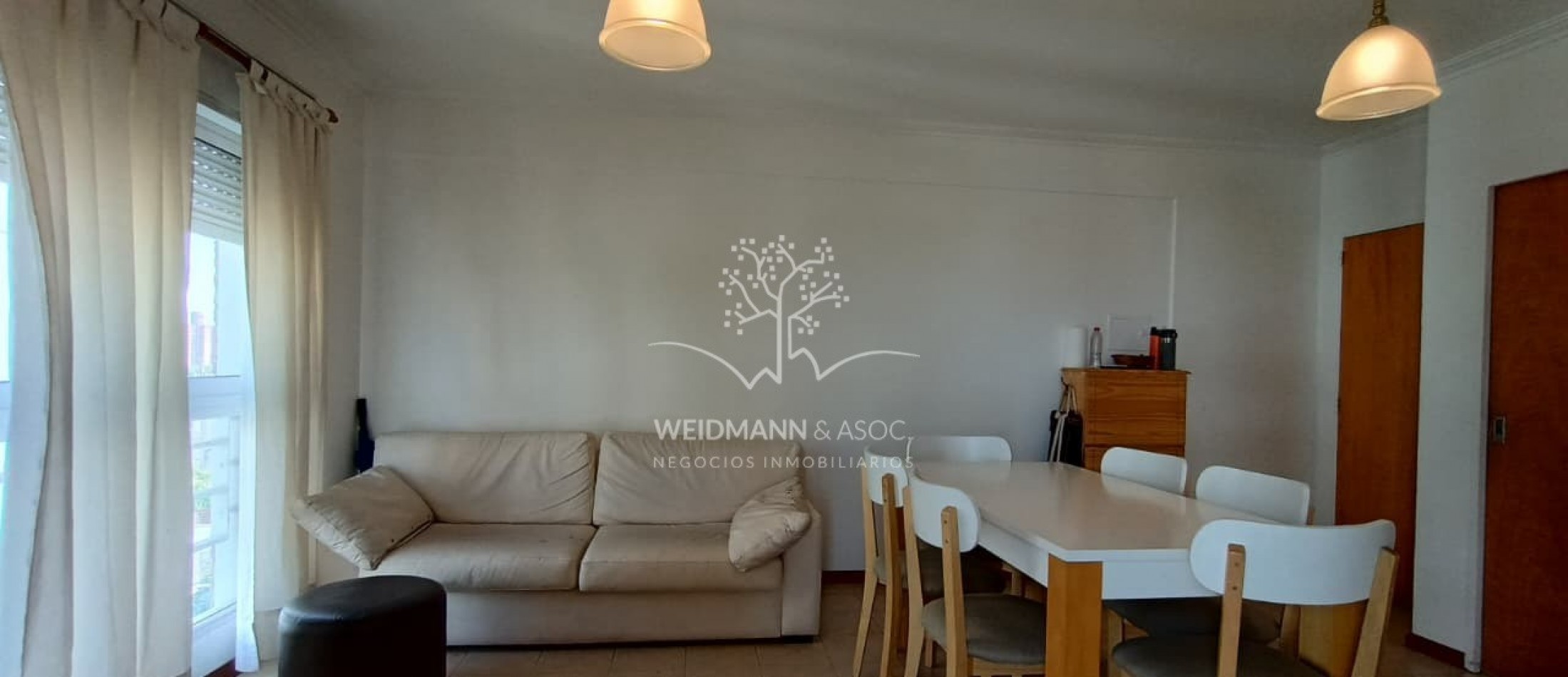 Departamento de 2 dormitorios al frente en venta, Santa Fe