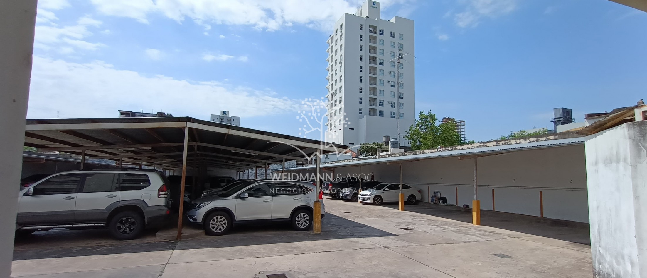 Departamento de 2 dormitorios al frente en venta, Santa Fe