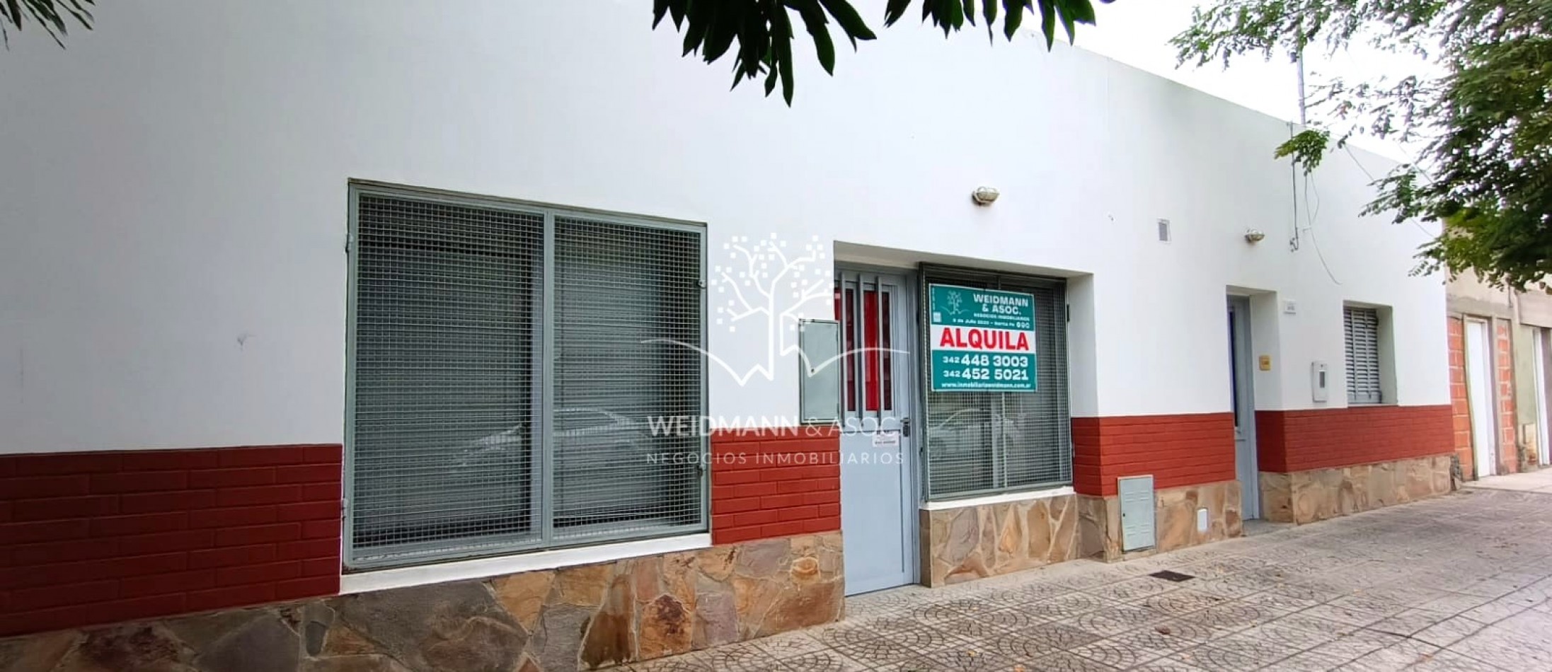 Casa de 2 dormitorios con amplio sector adicional en alquiler, Santa Fe