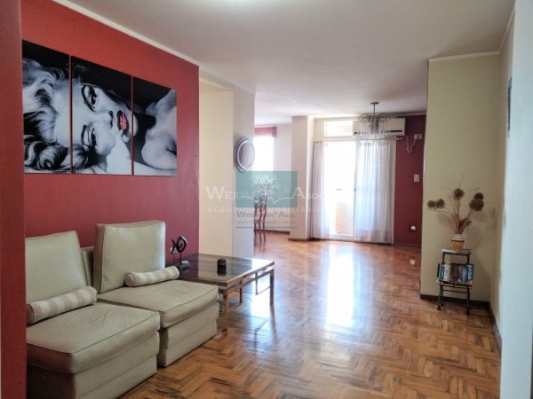 DEPARTAMENTO EN VENTA AL FRENTE CON COCHERA