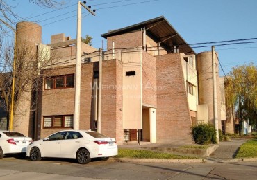 DEPARTAMENTO EN DÚPLEX, EN VENTA - CONDOMINIO PIEDRAS I