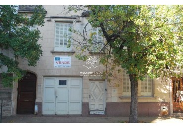 Casa en venta, Barrio Constituyente, posibilidad destino comercial o profesional